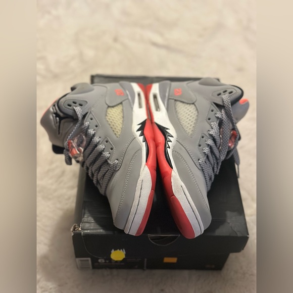 Jordan five hot lava gs sz6 - Picture 8 of 9